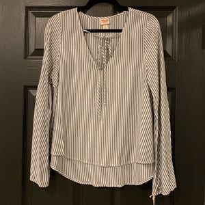 MOSSIMO STRIPED BLOUSE